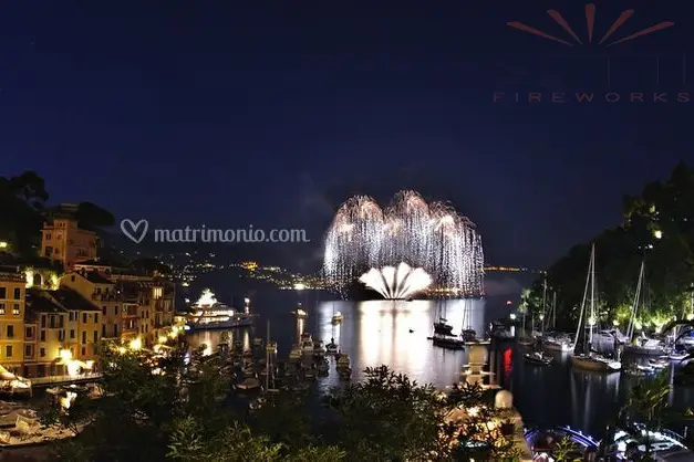 Setti Fireworks Wedding - Consulta la disponibilità e i prezzi