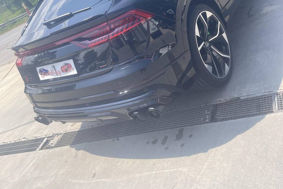 Audi sq8