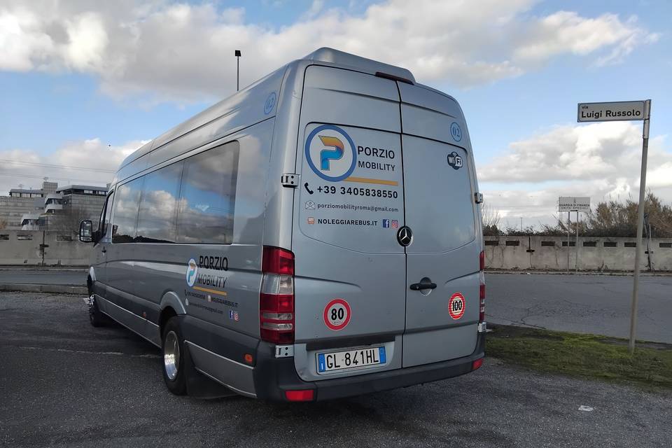 Mercedes Sprinter 17 posti