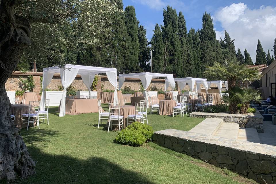 Buffet Antipasti nel Giardino