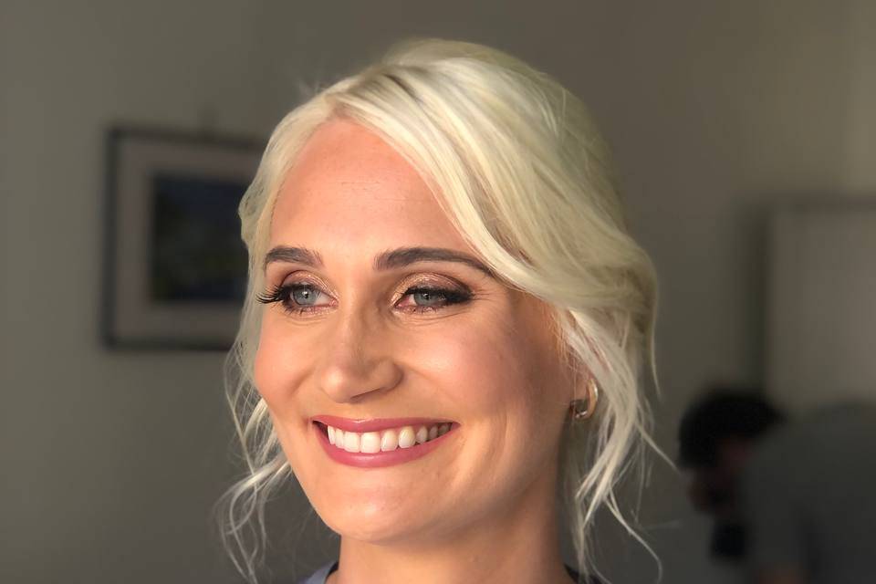Trucco e acconciatura invitata