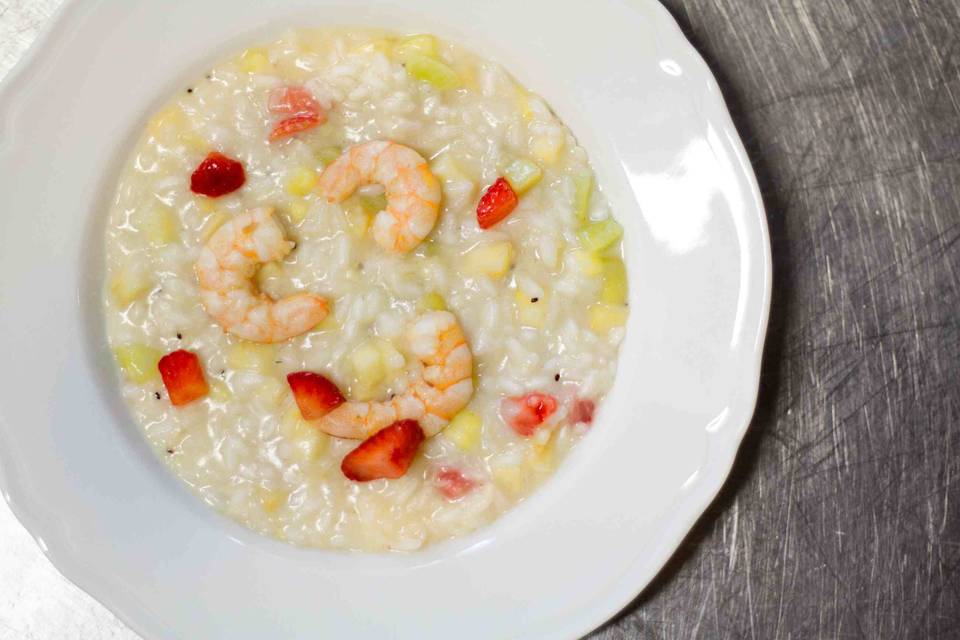 Risottino con frutta e gamberi
