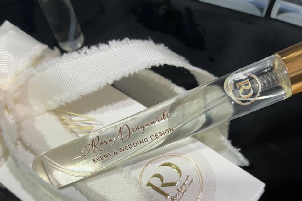 Rosa Creator
