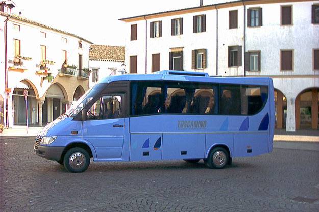 Minibus 19 posti