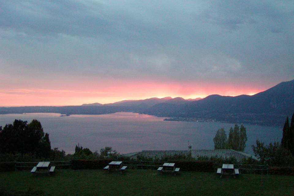 Giardino con vista lago