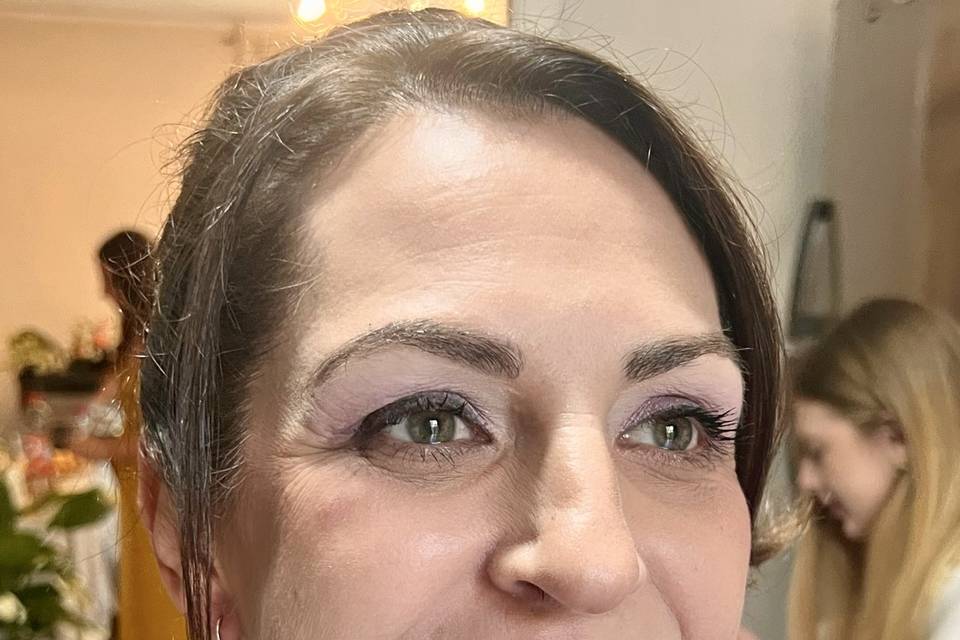 Mother of the bride Makeup