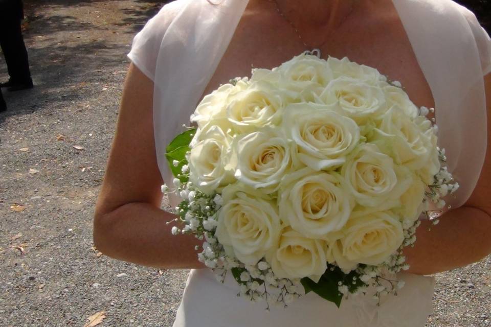 Bouquet rose e gypsophila