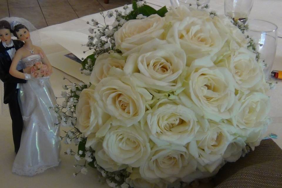 Bouquet rose e gypsophila