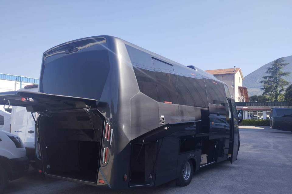 Bus 28 posti