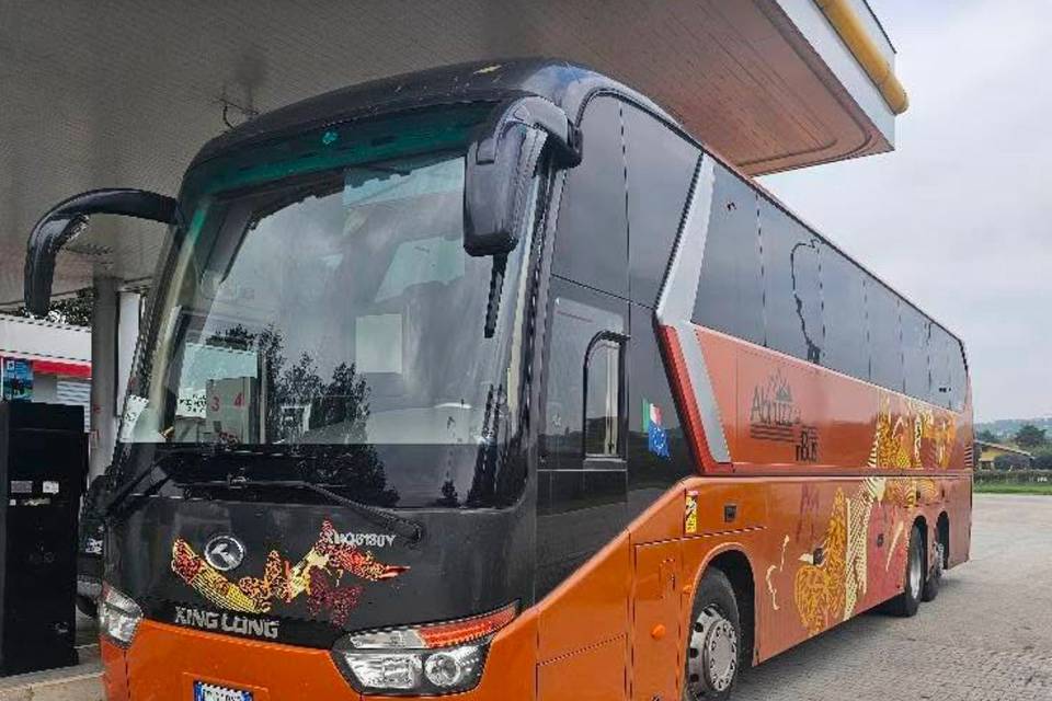 Bus 57 posti