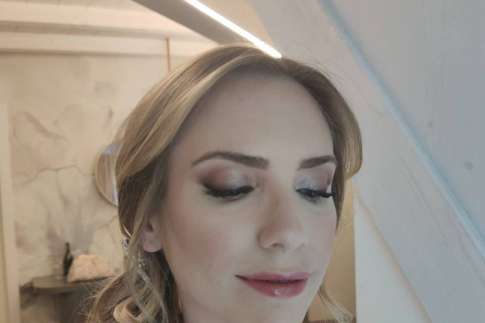 Bride make up