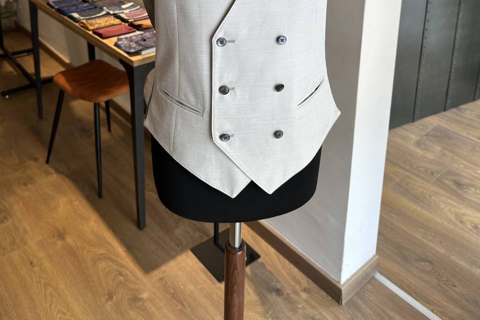 Gilet e plastron a contrasto