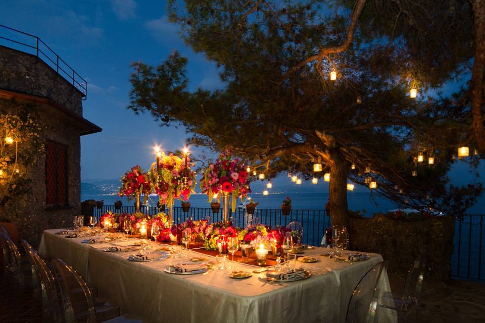 Intimate Weddings Table