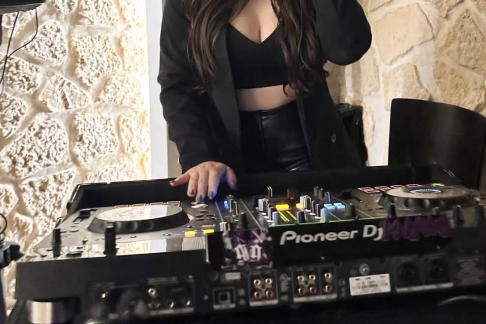 Dj