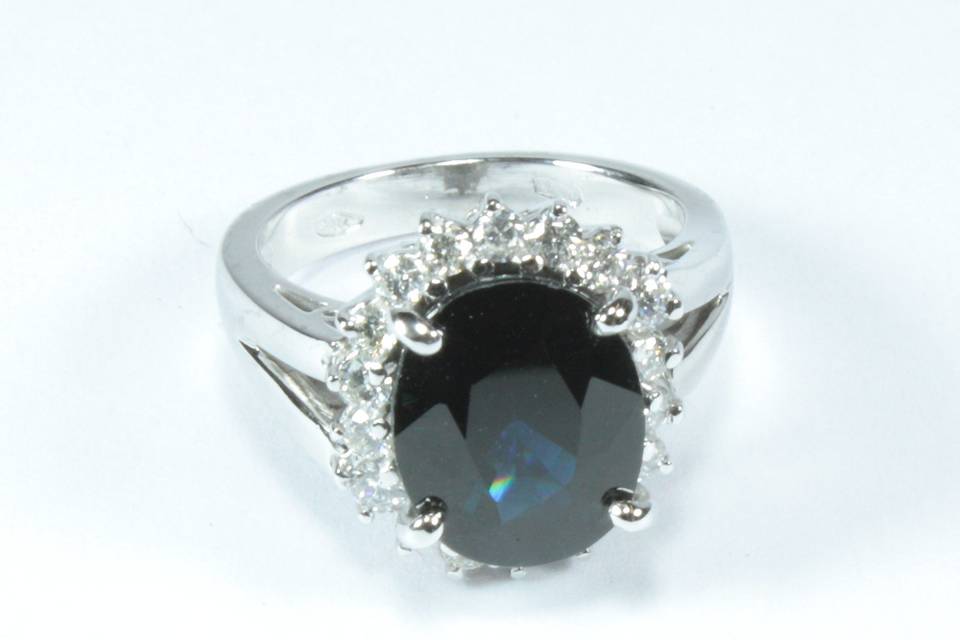 Anello zaffiro ct 5.20 Diamanti 0,62 G-Vs1  per matrimonio