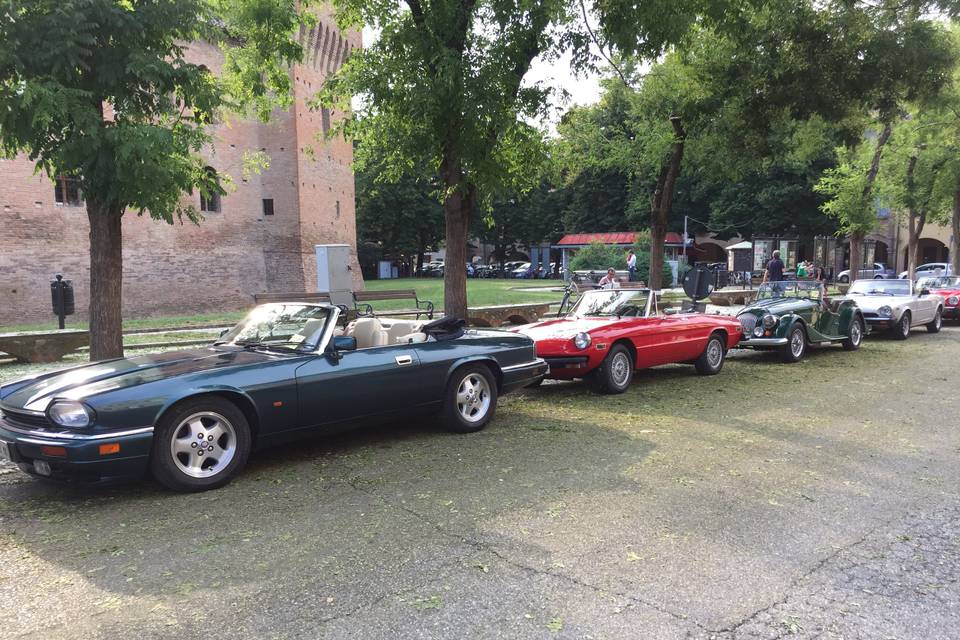 Jaguar e Alfa e Morgan e Fiat