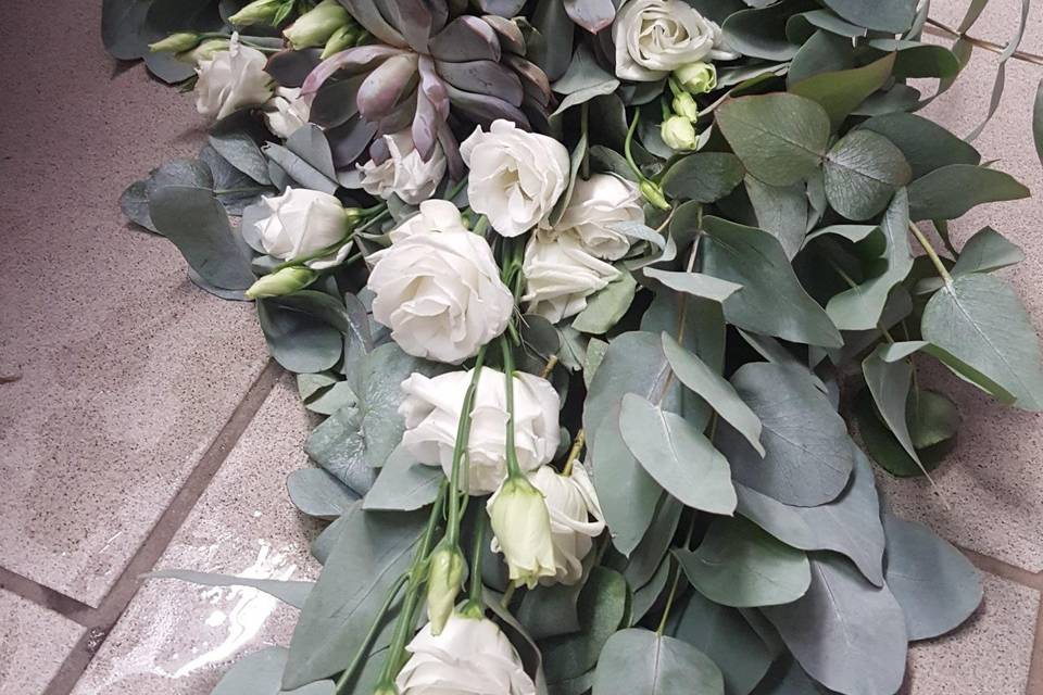 Bouquet p. grasse e lisianthus