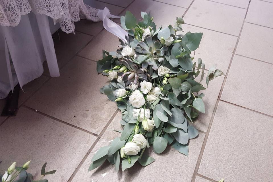 Bouquet p. grasse e lisianthus