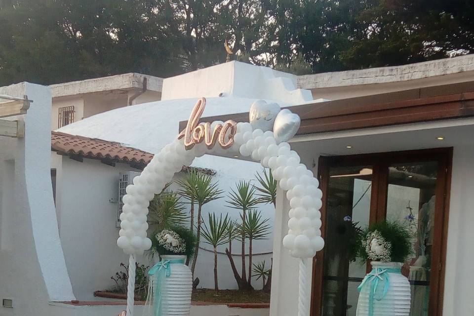 Arco palloncini LOVE