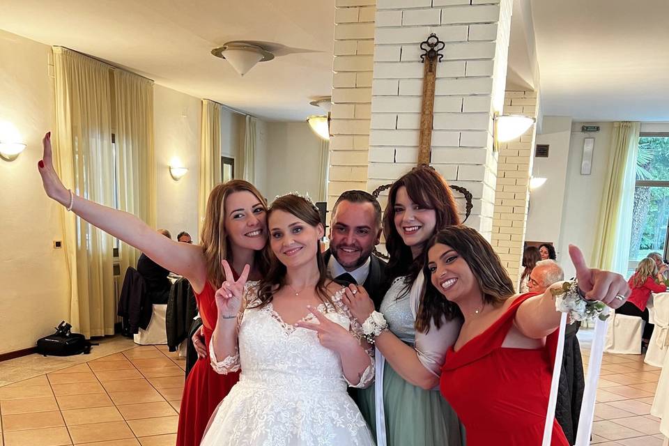 Sposa e amiche