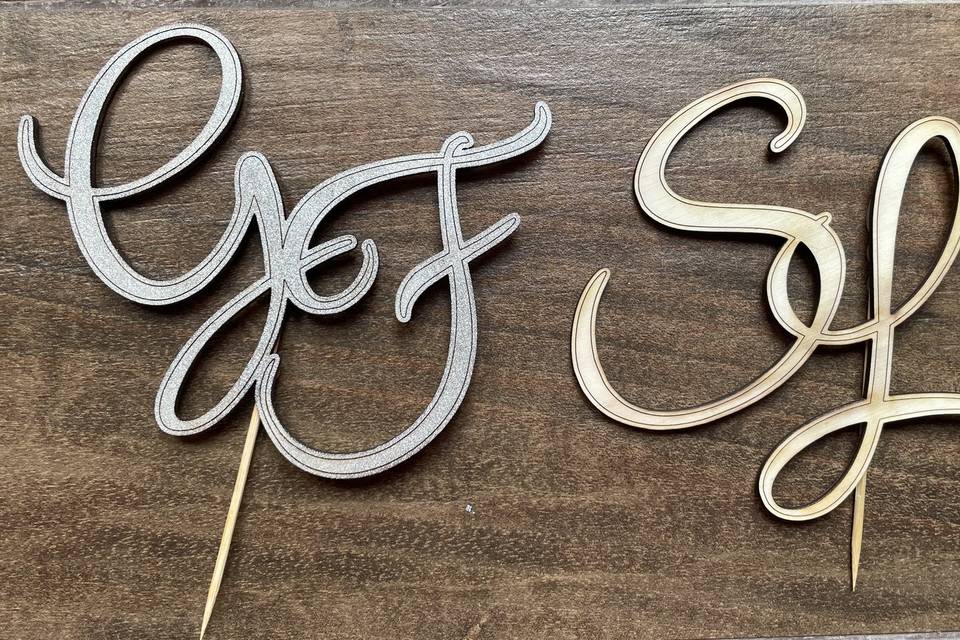 Cake topper