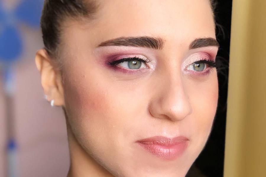 Soft Pink makeup
