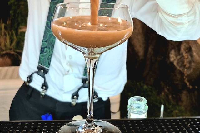 Chic bar catering