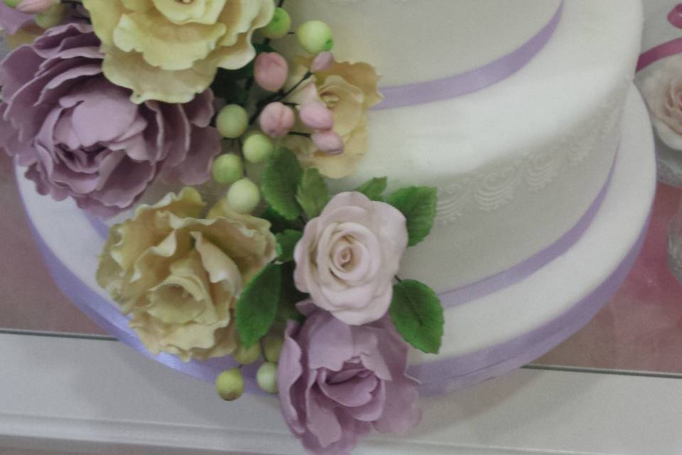 Wedding cake peonie e rose