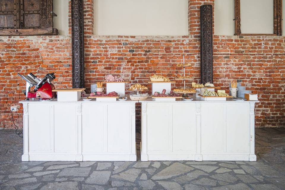 Foto_generale_tavolo_catering