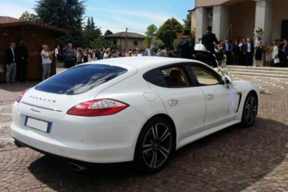 Porsche bianca.