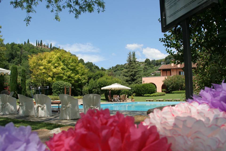 Fiori in piscina