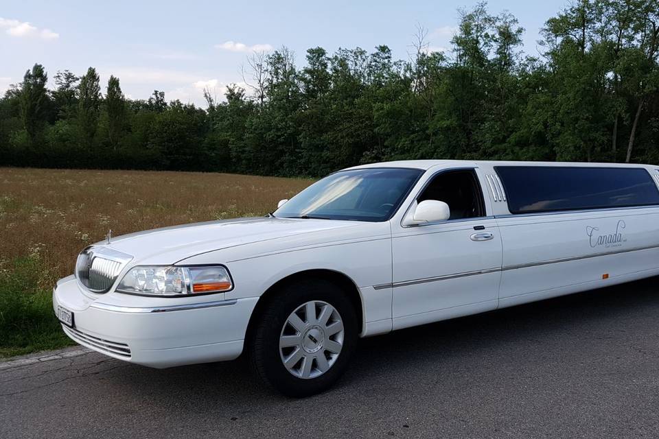 Canada 422 Noleggio Limousine