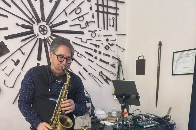 Jan Monroe Sax Machine
