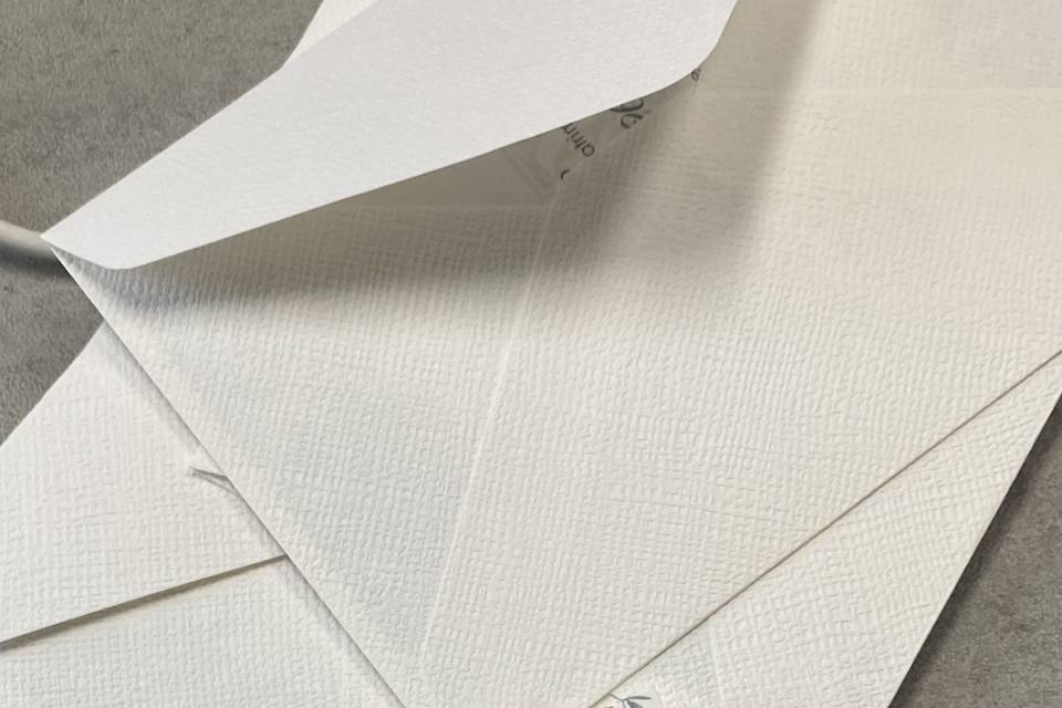 Cartolina nella busta con logo