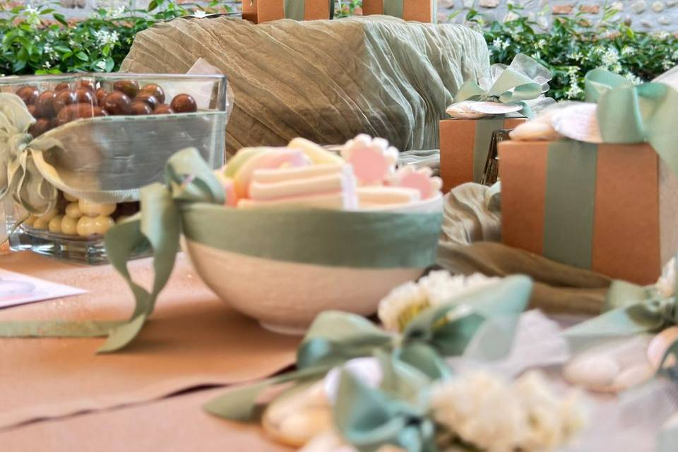 Tavolo Confettata