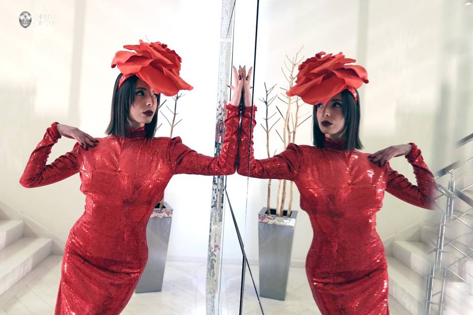 Glamour style   red