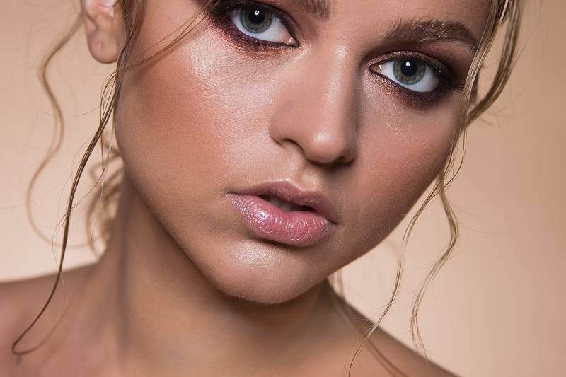 Trucco naturale per servizio f