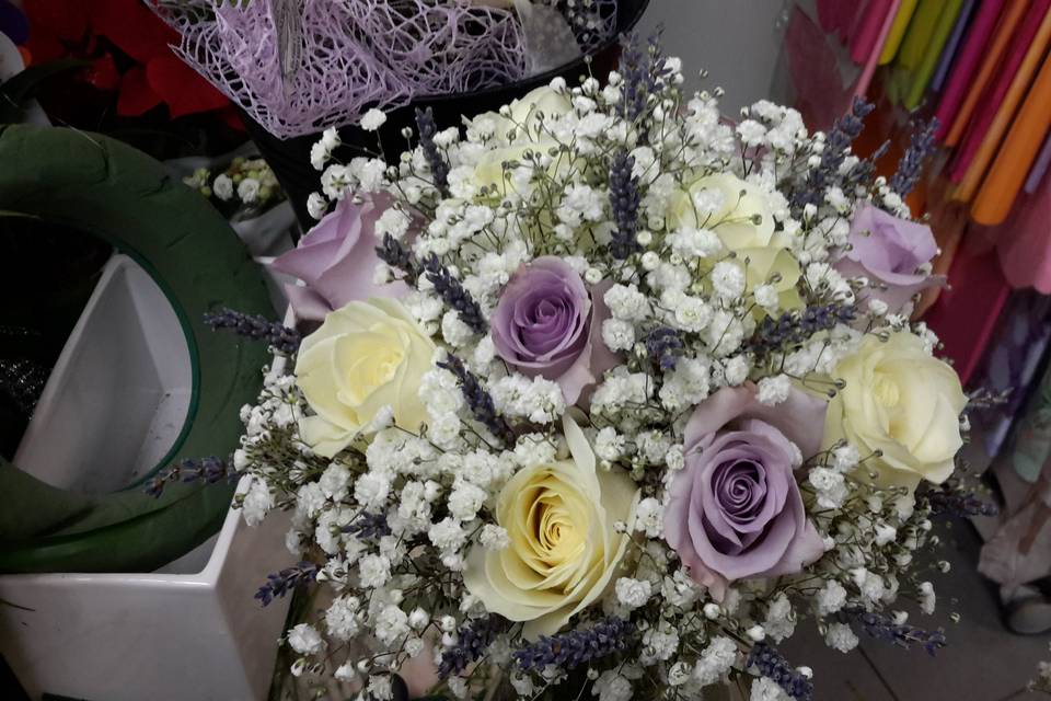 Bouquet da sposa toni lavanda