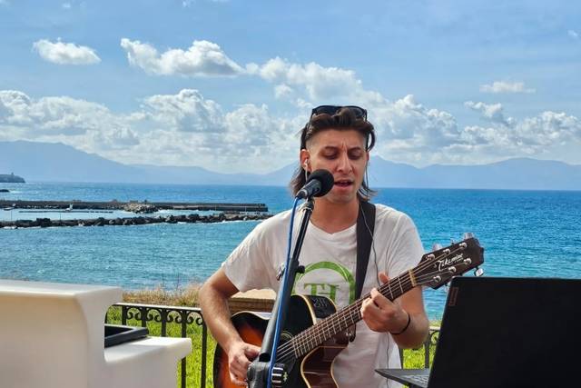 Emanuele Ottaviano - Guitar&Voice