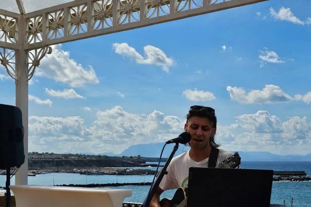 Emanuele Ottaviano - Guitar&Voice