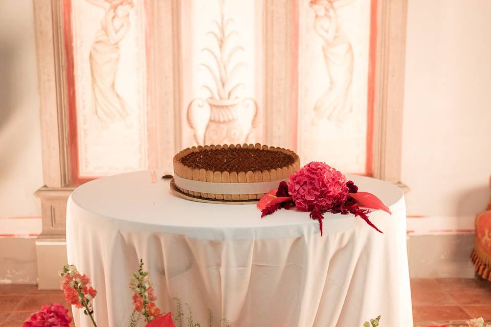 Cake table