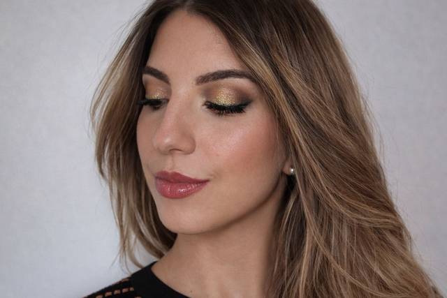 Glam makeup