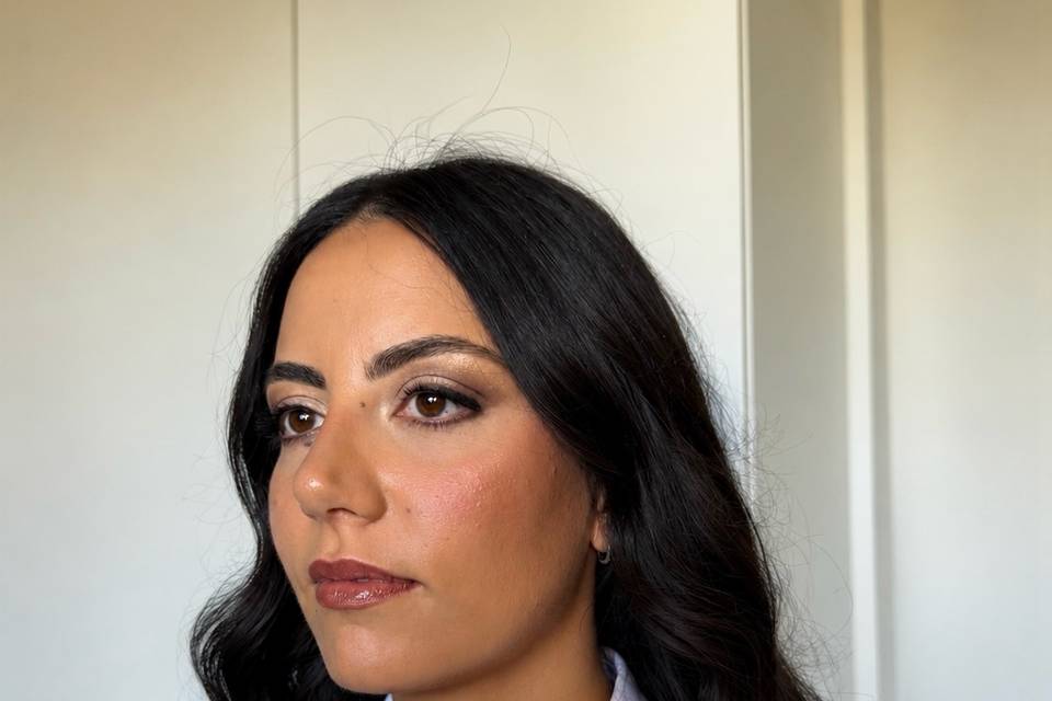 Glam makeup