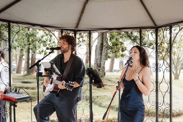 Shalo Live Music Duo