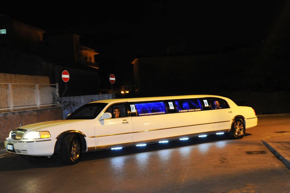 Lincoln Limousine