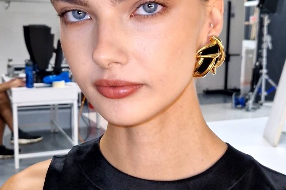 Makeup cool