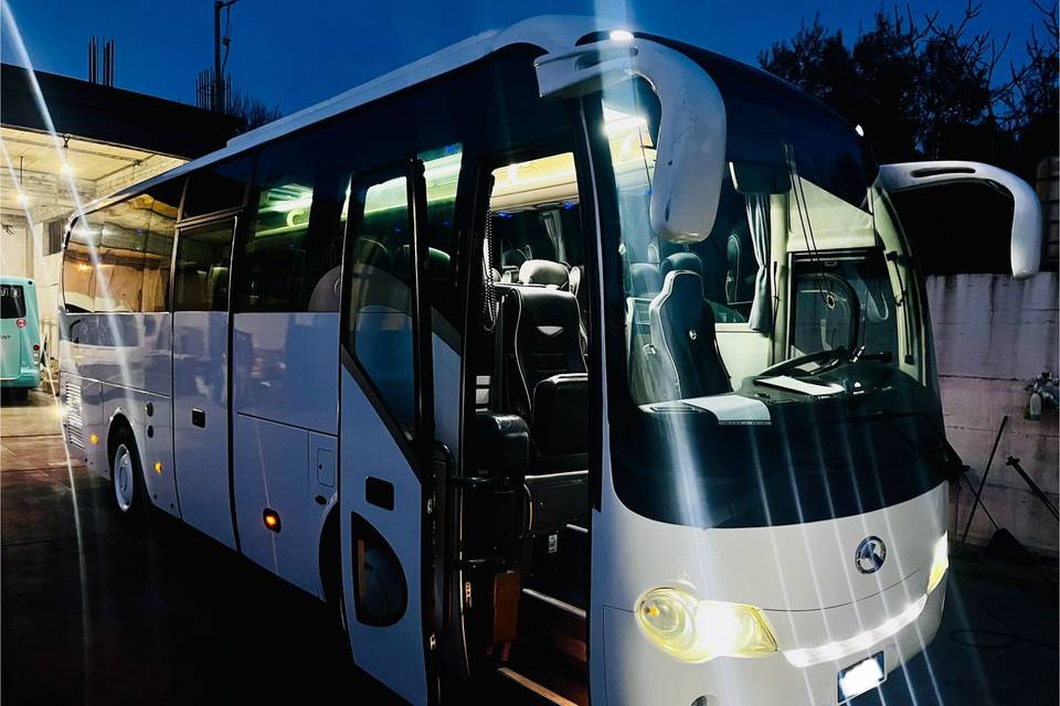 Bus 34 posti