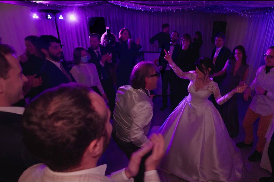Bride dance