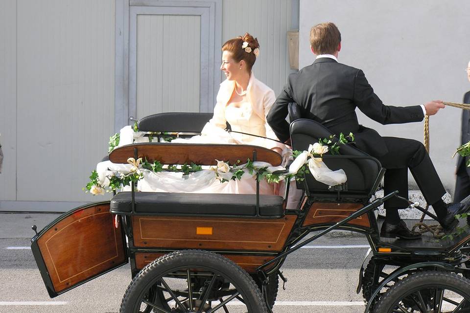 Sposa in carrozza