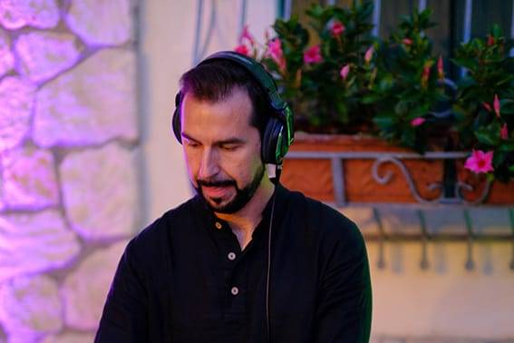 Francesco Delconte DJ al lavor